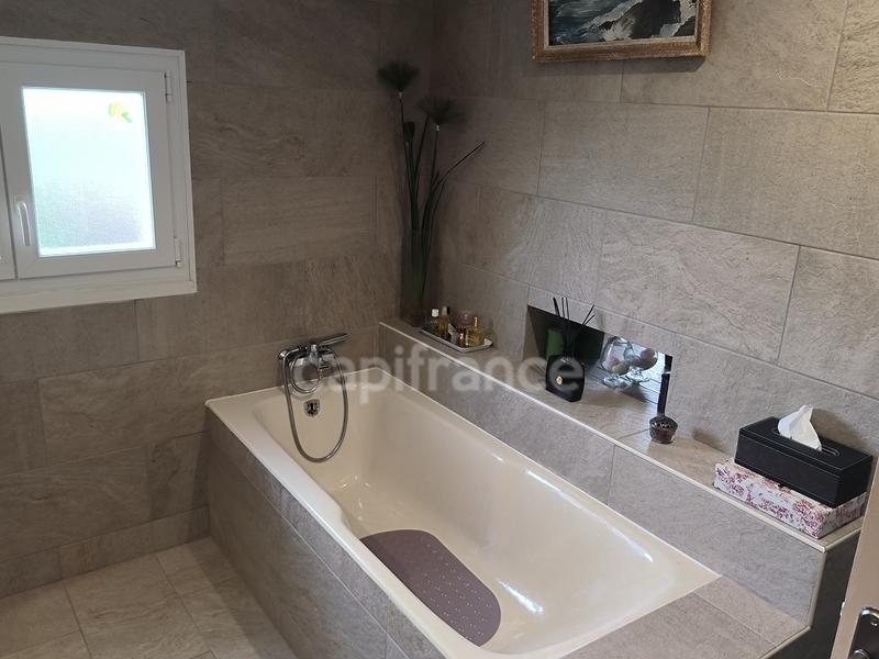 Maison - 176 m² - 5 pièces