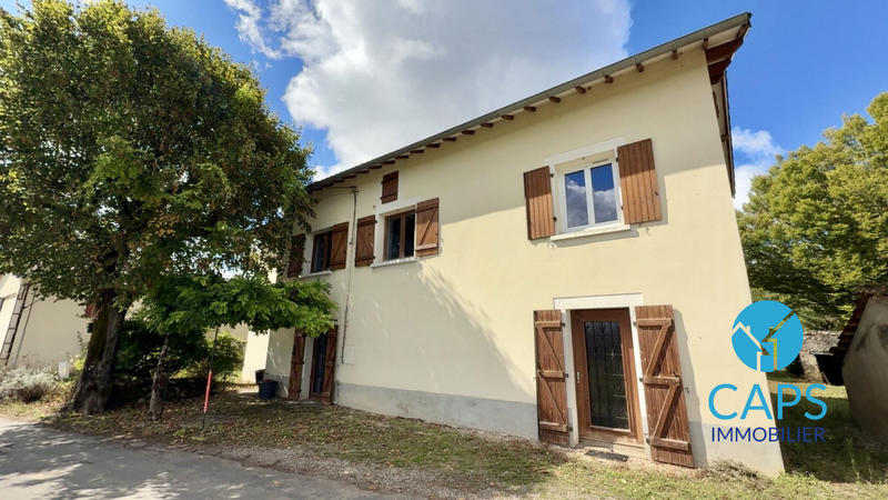 Maison traditionnelle - 140 m² - 7 pièces