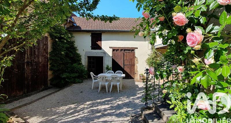 Maison - 346 m² - 11 pièces