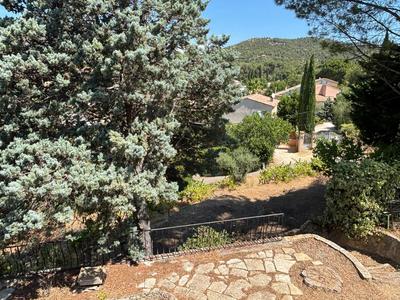 Villa - 90 m² - 4 pièces