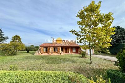 Villa - 184 m² - 6 pièces