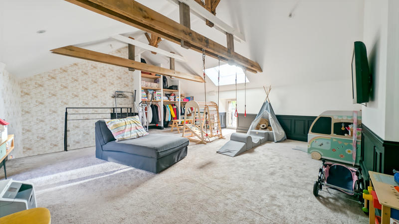 Maison - 186 m² - 6 pièces