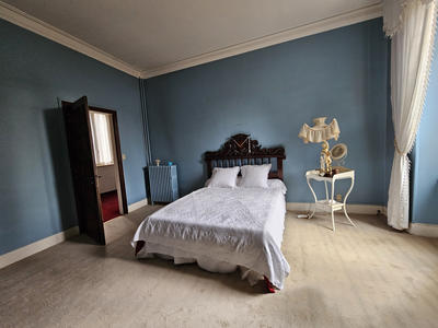 Propriété - 500 m² - 17 pièces