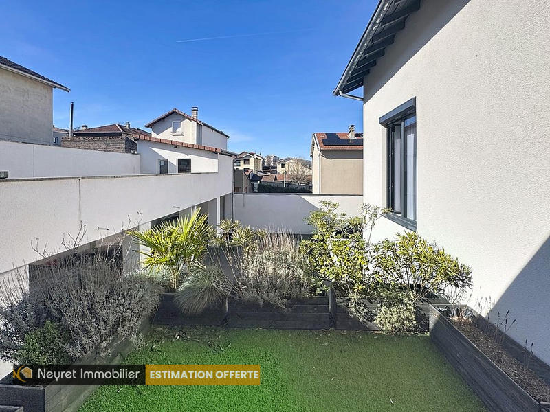 Appartement - 135 m² - 5 pièces