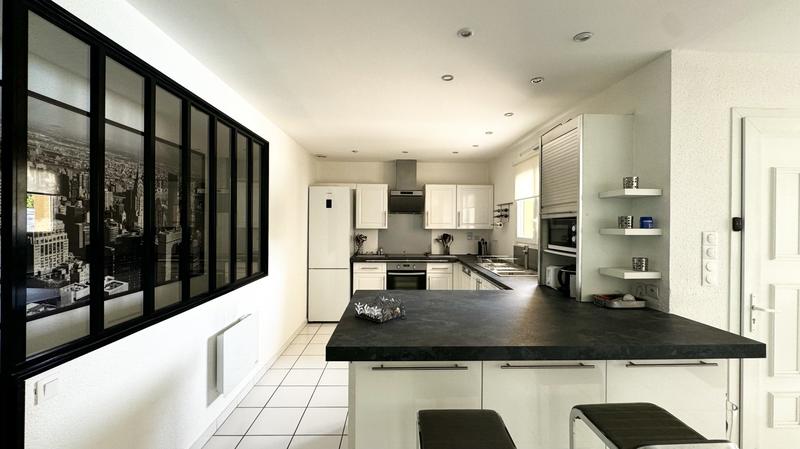 Maison contemporaine - 130 m² - 4 pièces