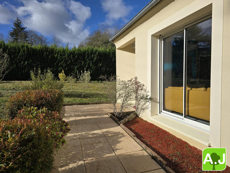 Maison - 90 m² - 5 pièces