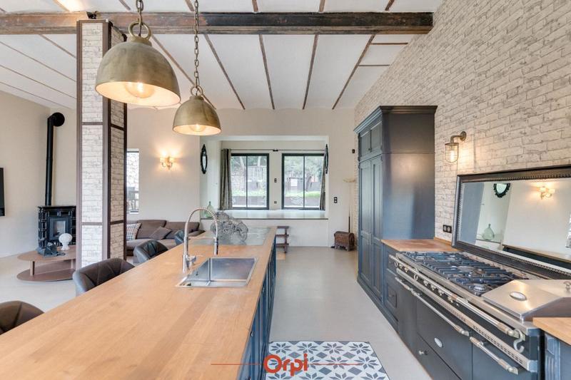 Maison - 199 m² - 5 pièces