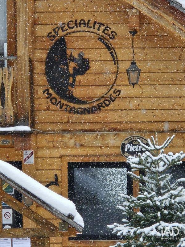 Local commercial - 210 m²