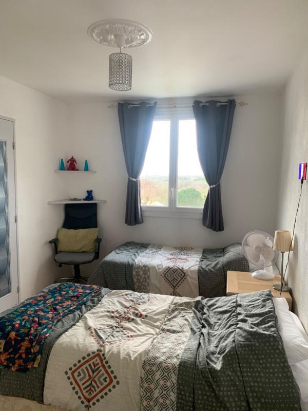 Maison - 180 m² - 8 pièces