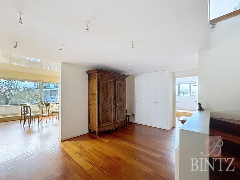 Appartement - 187 m² - 5 pièces