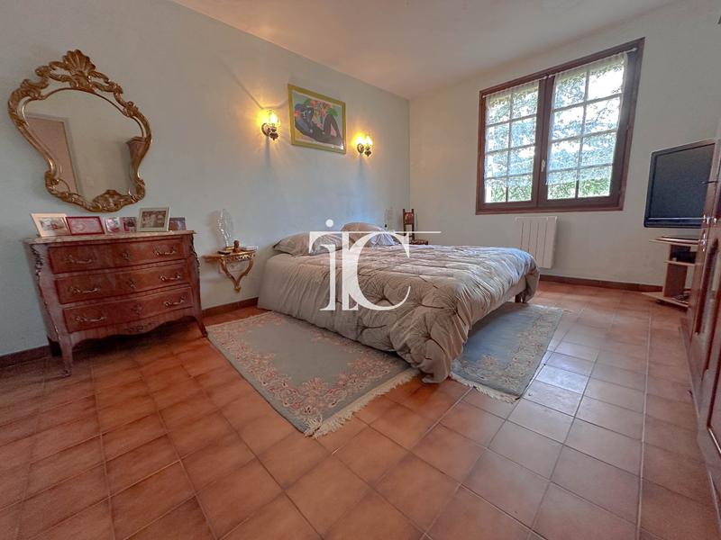 Maison - 161 m² - 6 pièces