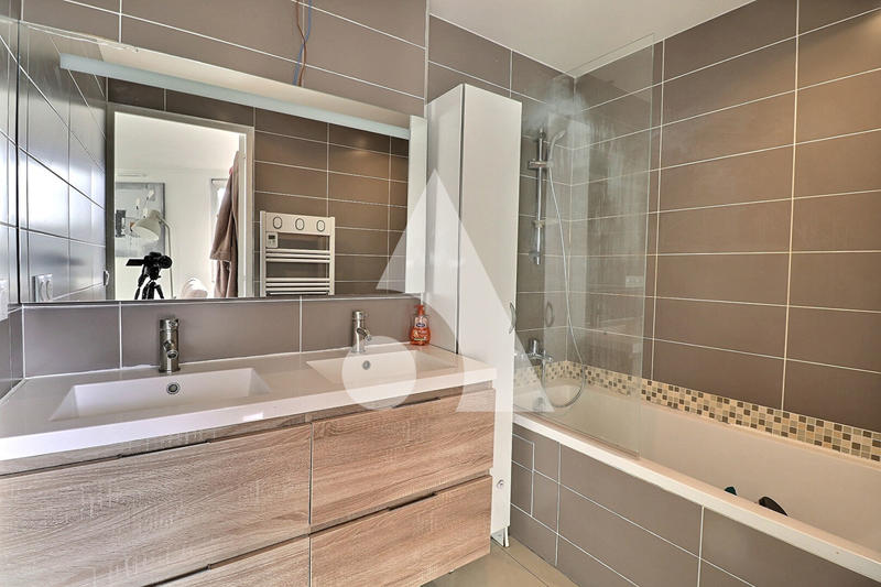 Appartement - 73 m² - 4 pièces