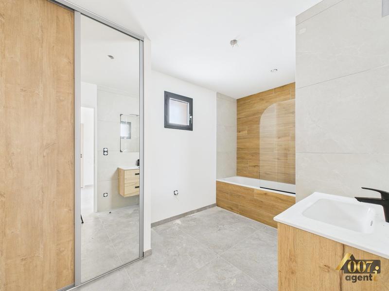 Appartement - 110 m² - 4 pièces