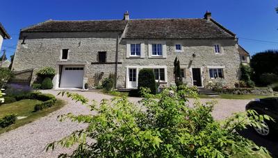 Maison - 560 m² - 20 pièces