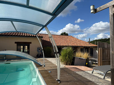 Maison - 98 m² - 5 pièces