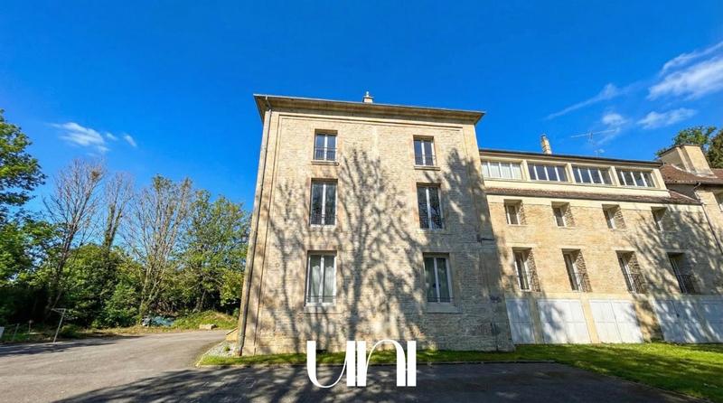 Duplex - 66 m² - 4 pièces