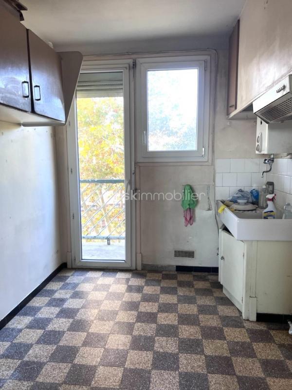 Appartement - 64 m² - 4 pièces