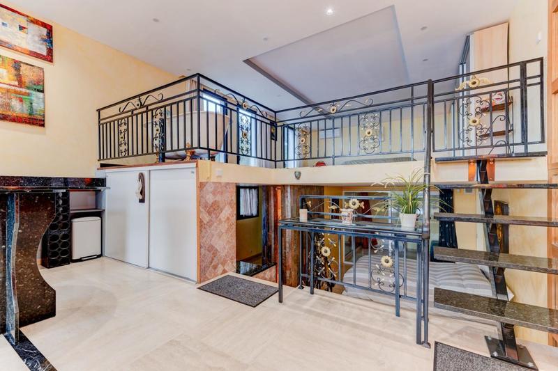 Loft - 107 m² - 4 pièces