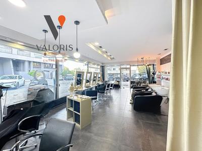 Local commercial - 90 m² - 3 pièces