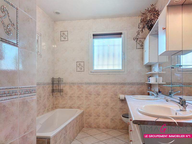 Villa - 125 m² - 4 pièces