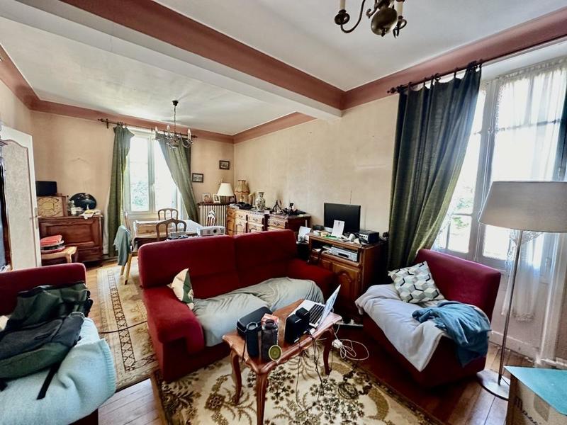 Maison - 224 m² - 13 pièces