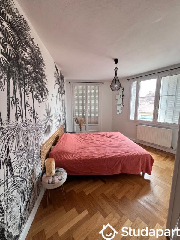Chambre - 10 m² - 1 pièce