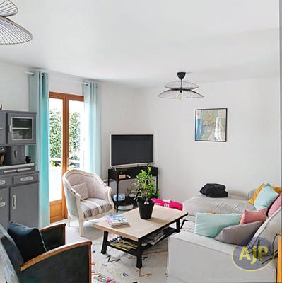 Maison - 102 m² - 5 pièces