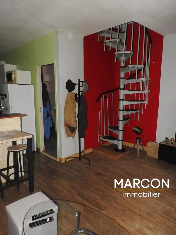 Maison - 120 m² - 10 pièces