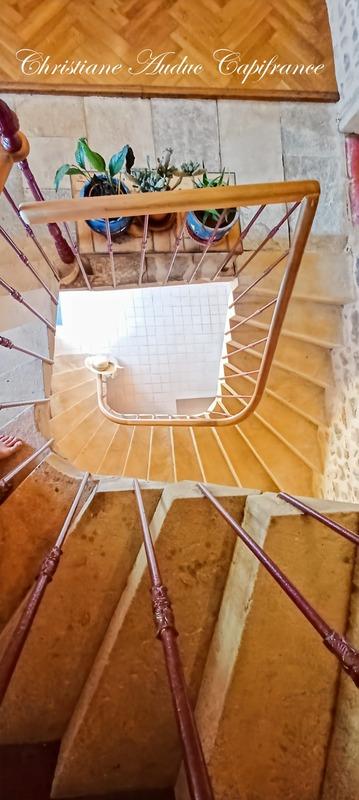 Maison - 202 m² - 6 pièces