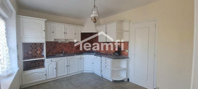 Maison traditionnelle - 96 m² - 4 pièces