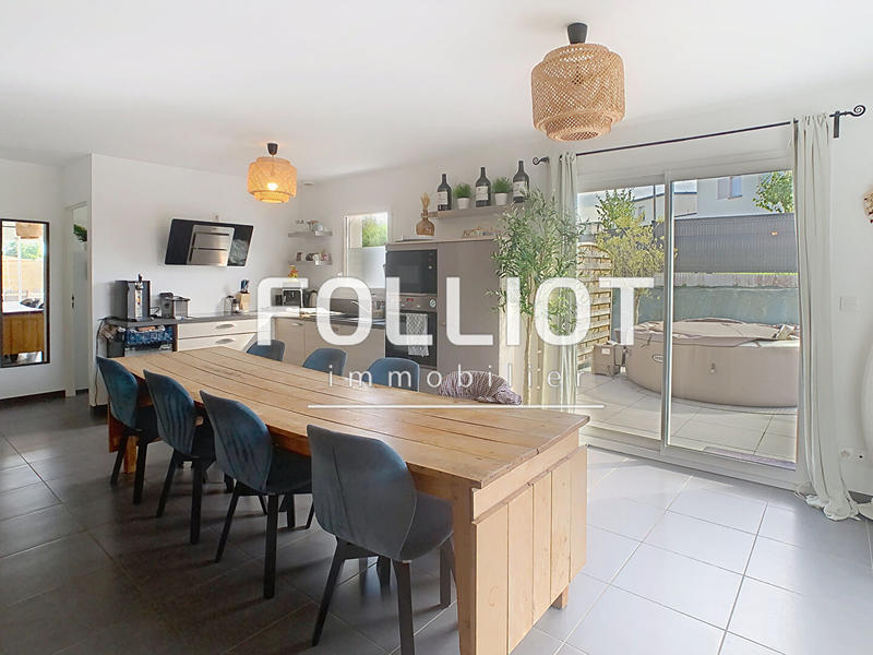 Maison - 110 m² - 5 pièces