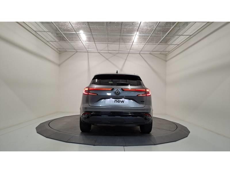 Renault Austral E-Tech hybrid 200 Iconic