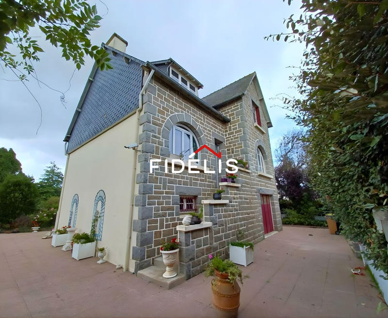 Maison - 95 m² - 4 pièces