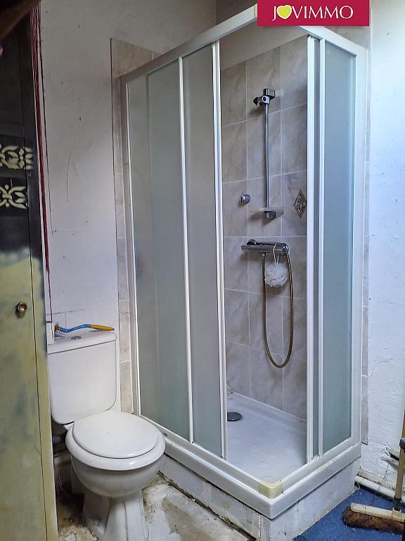 Magasins - 120 m² - 5 pièces