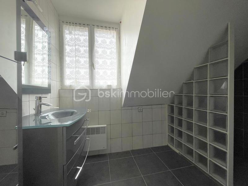 Maison - 128 m² - 8 pièces