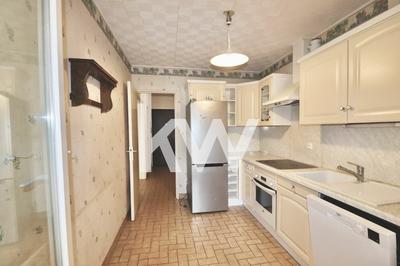 Appartement - 82 m² - 4 pièces