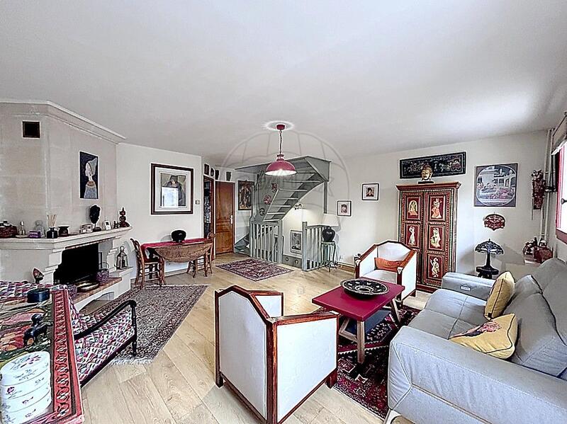 Maison - 136 m² - 5 pièces