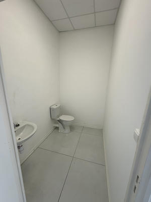 Local commercial - 115 m²