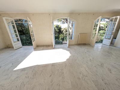 Maison ancienne - 186 m² - 6 pièces