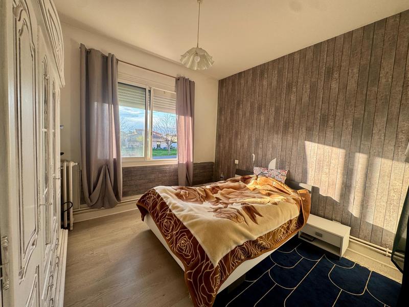 Maison - 165 m² - 8 pièces