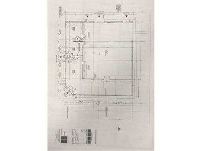 Local commercial - 735 m² - 6 pièces
