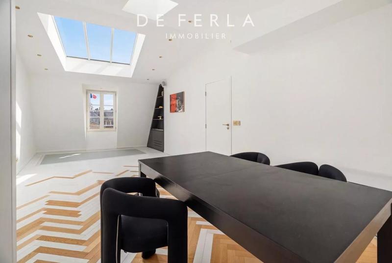 Duplex - 206 m² - 5 pièces