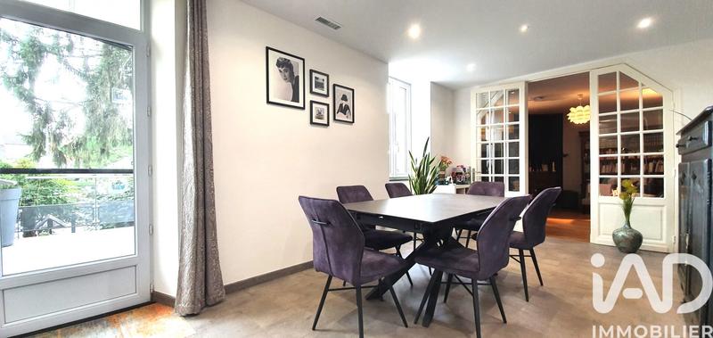 Maison - 258 m² - 8 pièces