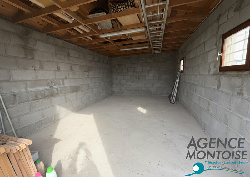 Maison - 95 m² - 4 pièces