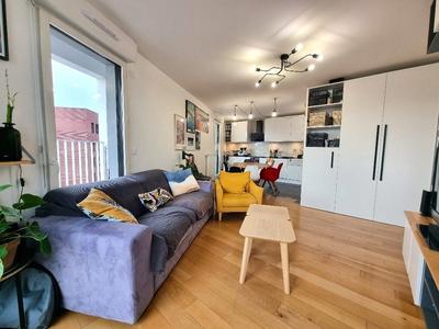 Appartement - 80 m² - 4 pièces