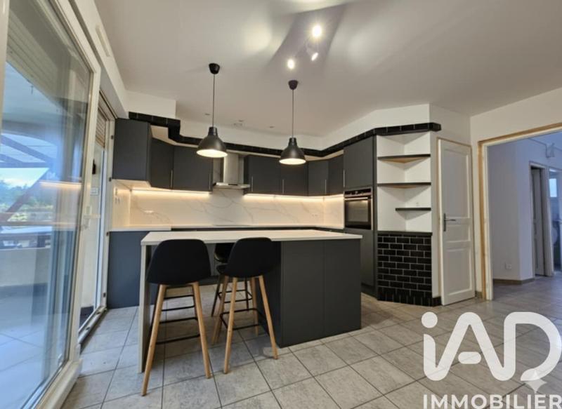 Maison - 153 m² - 9 pièces