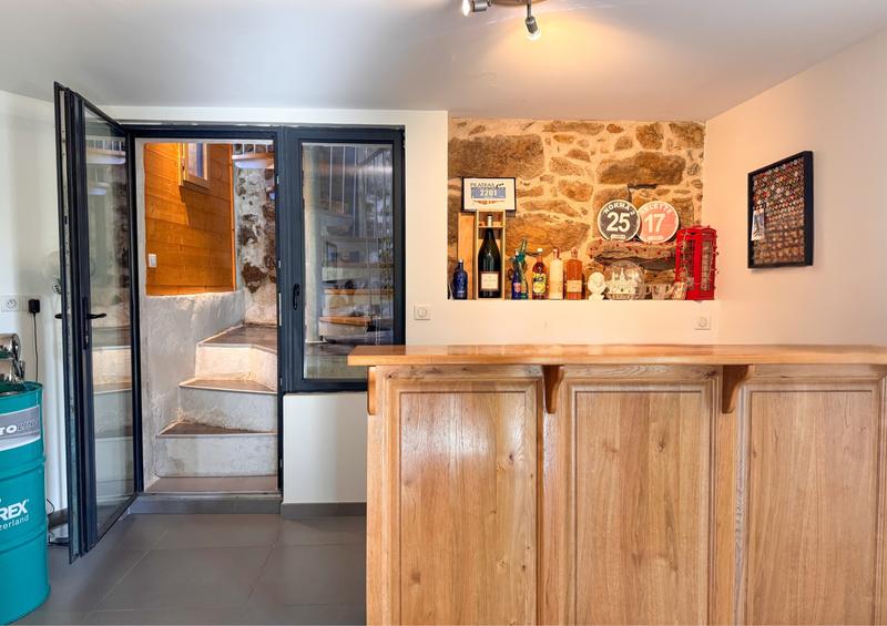 Propriété - 154 m² - 8 pièces