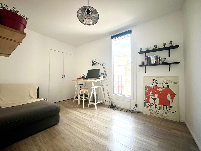 Appartement - 97 m² - 5 pièces