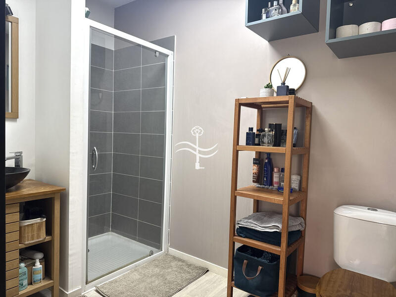 Maison - 96 m² - 6 pièces