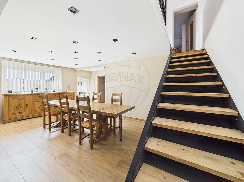 Immeuble - 203 m² - 6 pièces